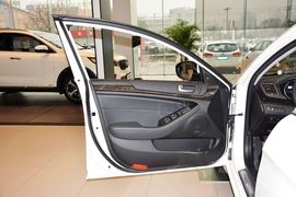 2013款起亚凯尊2.4L精英型