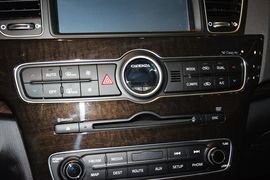 2013款起亚凯尊2.4L精英型