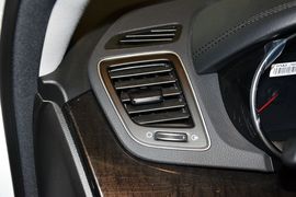 2013款起亚凯尊2.4L精英型