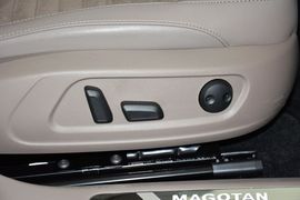 2015款大众迈腾2.0TSI尊贵型
