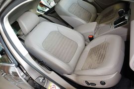 2015款大众迈腾2.0TSI尊贵型