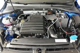 2015款大众高尔夫1.6L手动时尚型