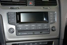 2015款大众高尔夫1.6L手动时尚型