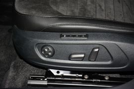 2012款大众迈腾旅行轿车2.0TSI舒适型