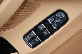 2014款保时捷Panamera