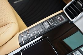 2014款保时捷Panamera