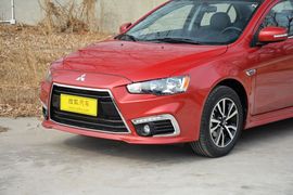 2015款三菱翼神1.8L
