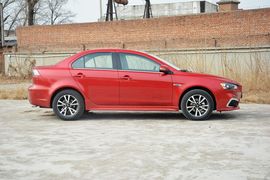 2015款三菱翼神1.8L