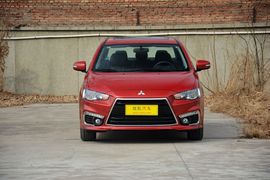 2015款三菱翼神1.8L