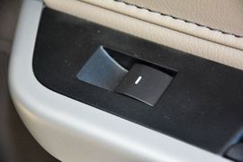 2012款福特锐界2.0T精锐天窗版