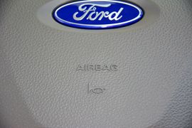 2012款福特锐界2.0T精锐天窗版