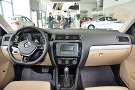 2015款大众速腾230TSI