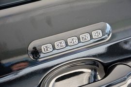 2012款福特锐界2.0T精锐天窗版