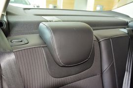 2012款福特福克斯三厢1.6L自动风尚型