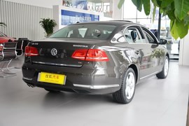 2015款大众迈腾1.8TSI尊贵型