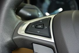2013款福特蒙迪欧1.5L
