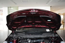 2013款日产骊威1.6XE