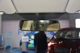 2013款日产骊威1.6XE