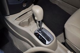 2013款日产骊威1.6XE