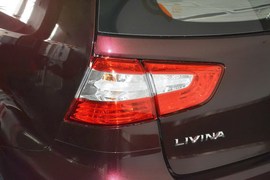 2013款日产骊威1.6XE