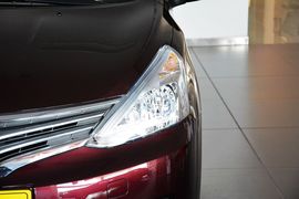 2013款日产骊威1.6XE