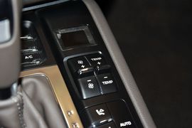 2014款保时捷Macan