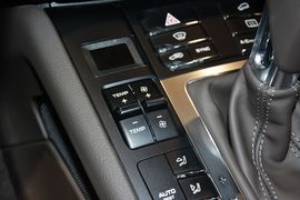 2014款保时捷Macan