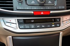 2015款本田雅阁2.0L