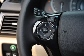 2015款本田雅阁2.0L