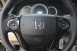 2015款本田雅阁2.0L