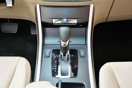 2015款本田雅阁2.0L