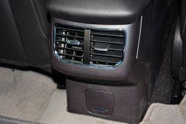 2013款福特蒙迪欧2.0L