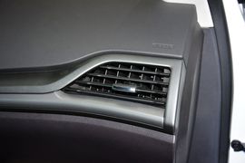 2013款福特蒙迪欧2.0L