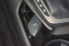 2013款福特蒙迪欧2.0L