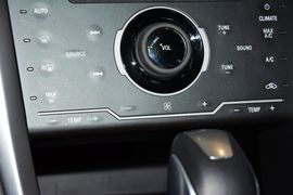 2013款福特蒙迪欧2.0L