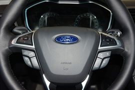 2013款福特蒙迪欧2.0L