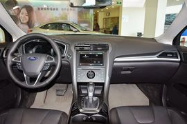 2013款福特蒙迪欧2.0L