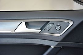 2015款大众高尔夫1.6L自动舒适型