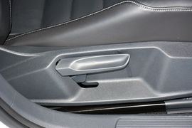 2015款大众高尔夫1.6L自动舒适型