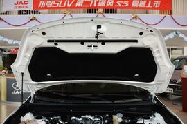 2015款江淮第二代瑞风S5