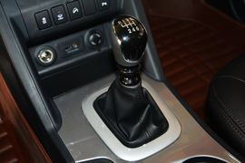 2015款江淮第二代瑞风S5