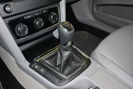 2014款斯柯达速派1.8TSI手动名仕版