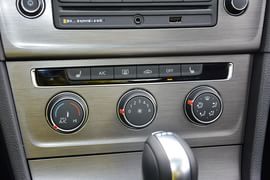 2015款大众高尔夫1.4TSI自动豪华型