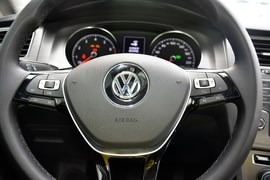 2015款大众高尔夫1.4TSI自动豪华型