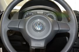 2015款大众捷达1.6L手动时尚型