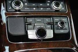 2014款奥迪A8L
