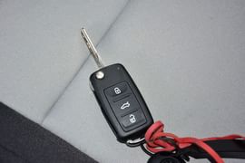 2015款斯柯达晶锐