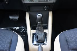 2015款斯柯达晶锐