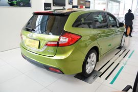 2013款本田杰德1.8L自动舒适版5座