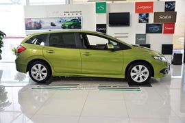 2013款本田杰德1.8L自动舒适版5座